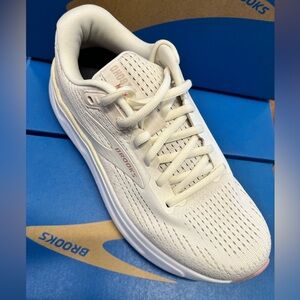 Brooks Ghost Max 2